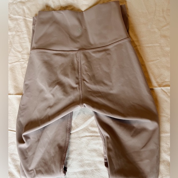 Lulu align leggings - Picture 3 of 4